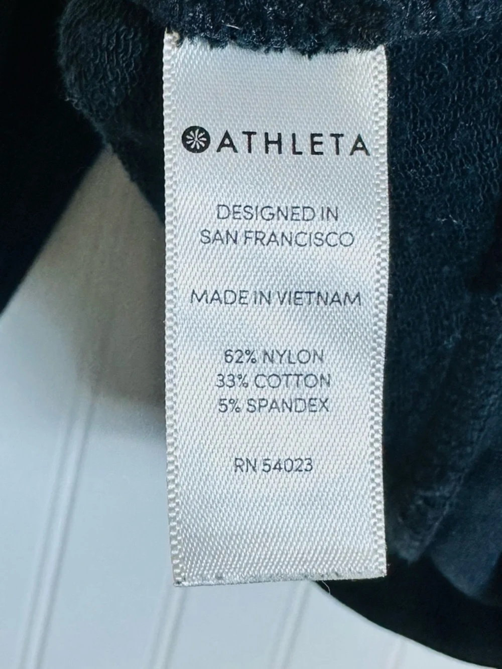 Athleta Snappy Sweatshirt sleek, stretchy, lightweight, casual, travel. - Picture 10 of 11